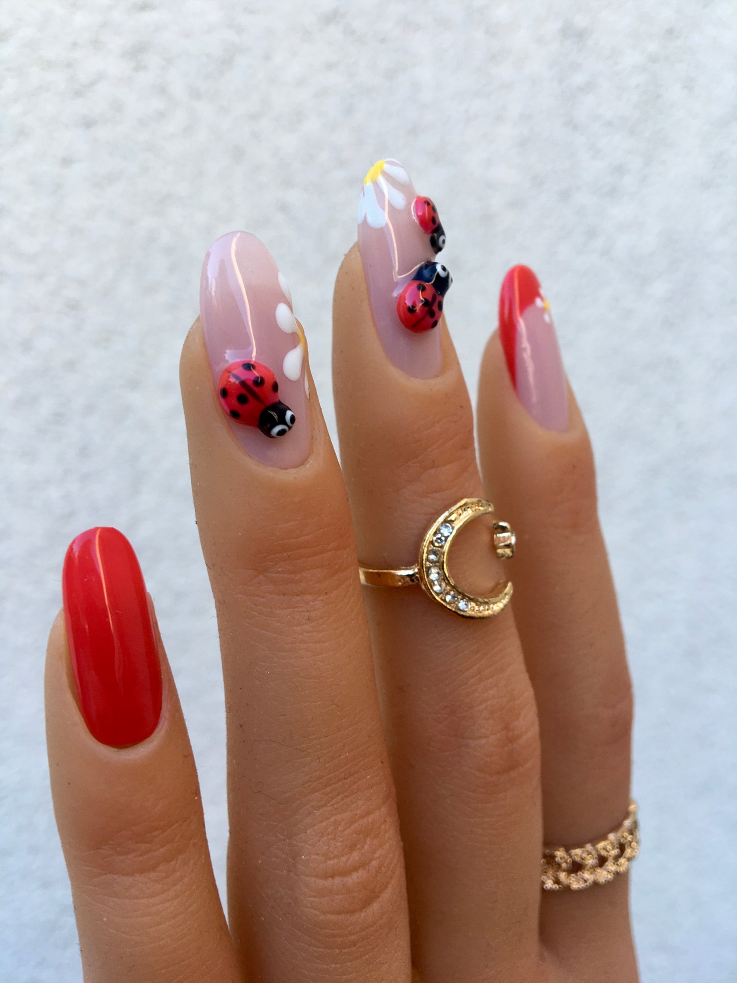 Press on nails Cocci Crush faits main réutilisables