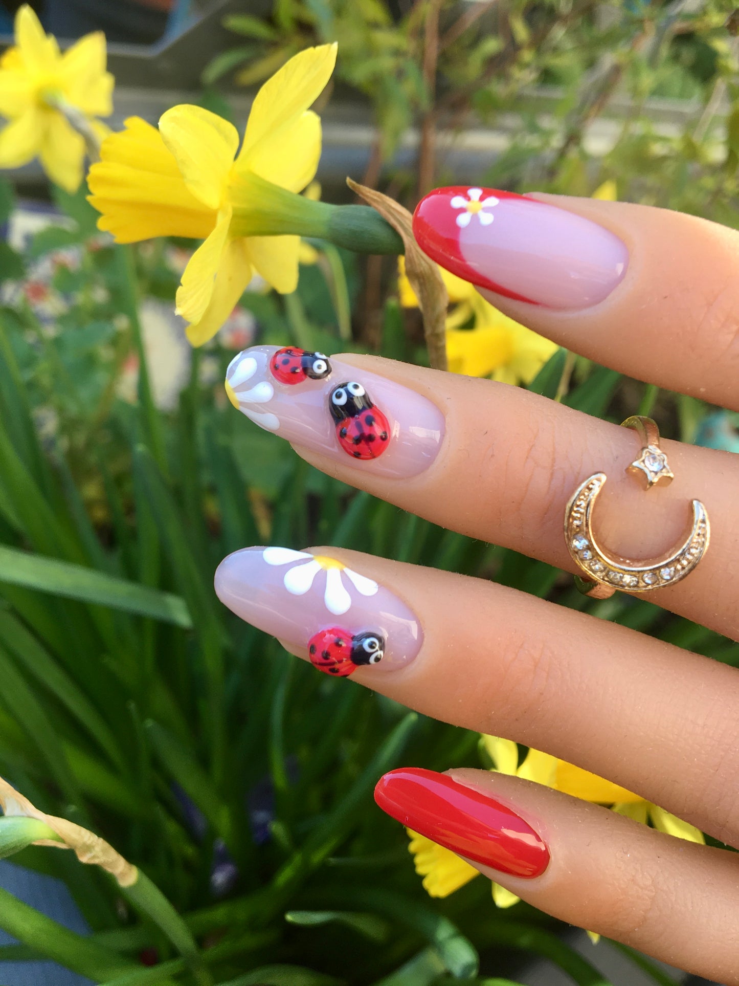 Press on nails Cocci Crush faits main réutilisables
