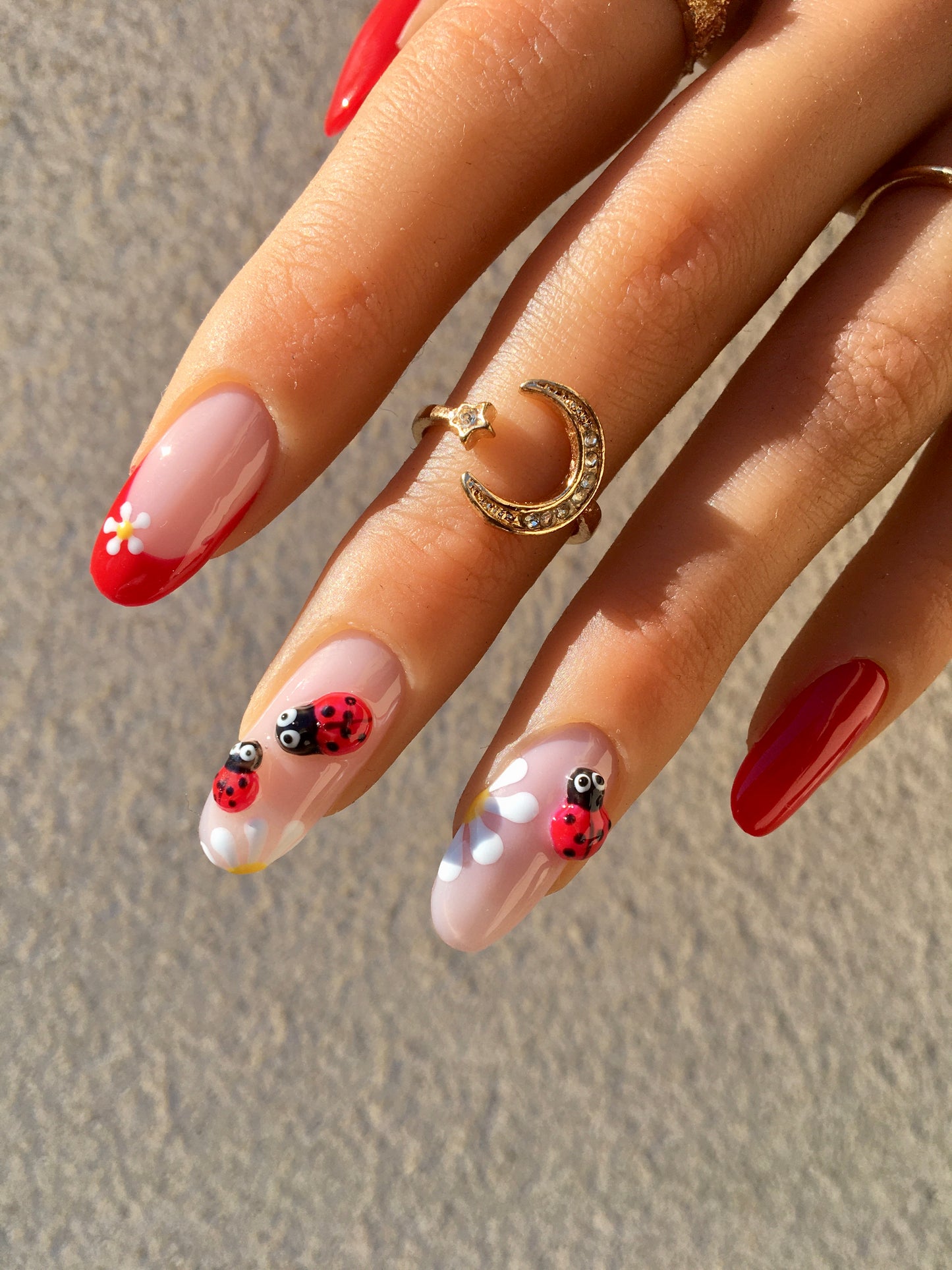 Press on nails Cocci Crush faits main réutilisables