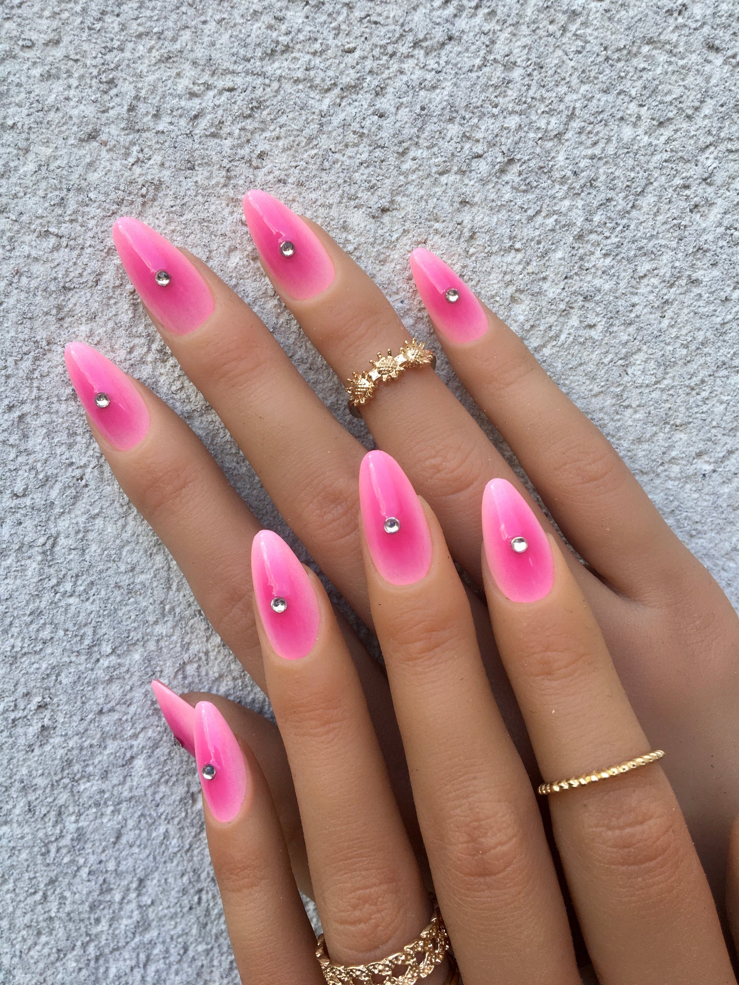 Press on nails Aura Rose faits main réutilisables