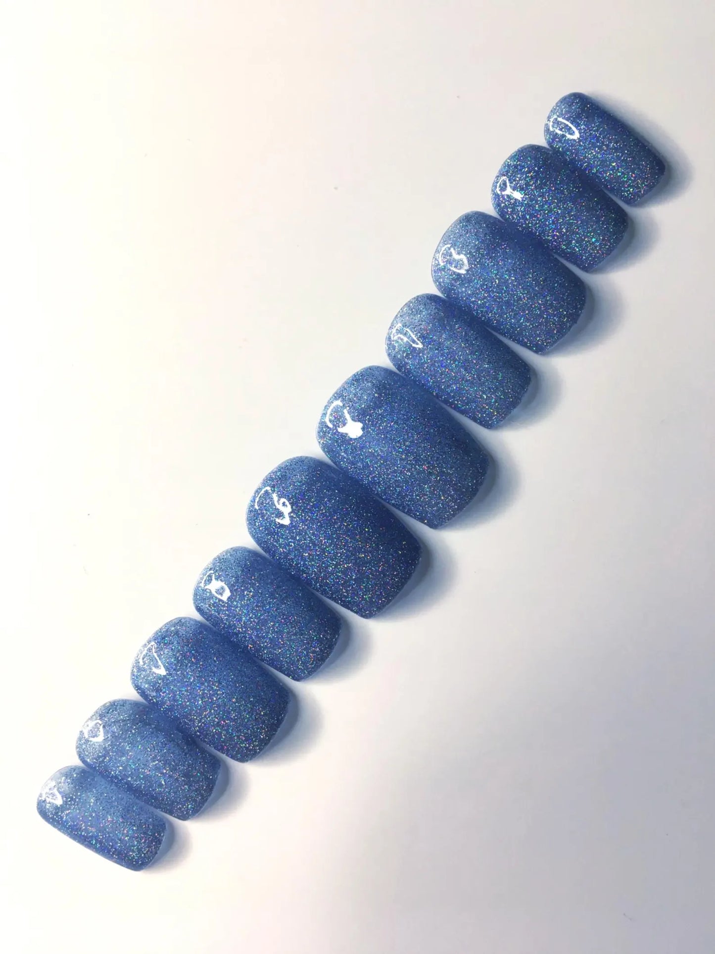 Press on nails Bleu Infini faits main réutilisables