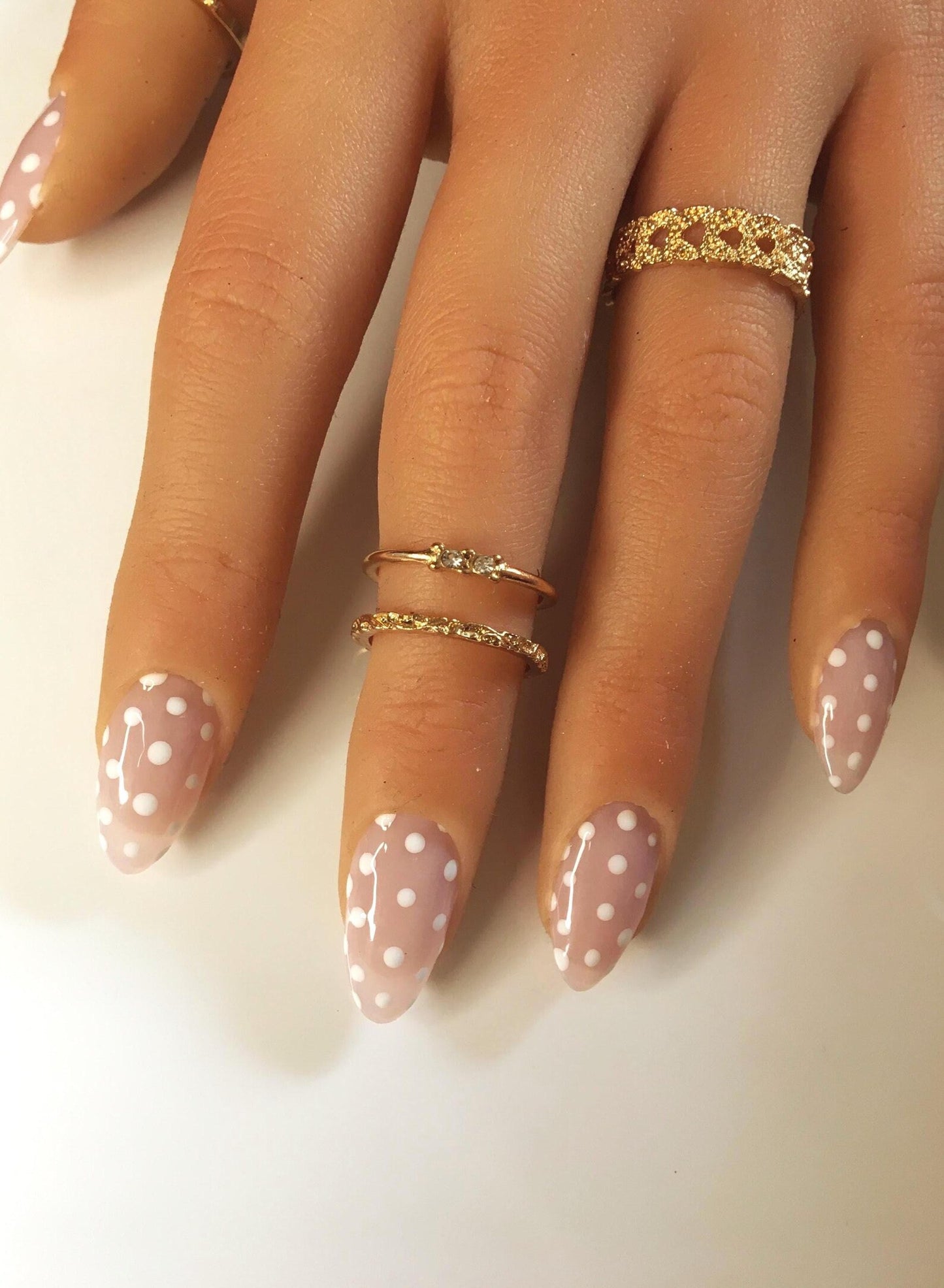 Press on nails Pois Chic faits main réutilisables